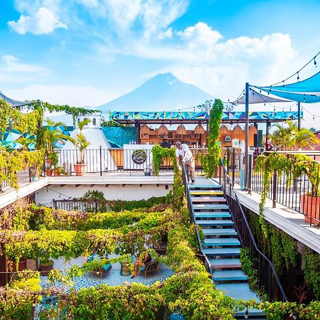 אנטיגואה גואטמלה Adra Hostel מראה חיצוני תמונה Mount Fuji view from the hotel